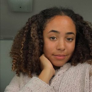 Meet your Posher, Isabelle